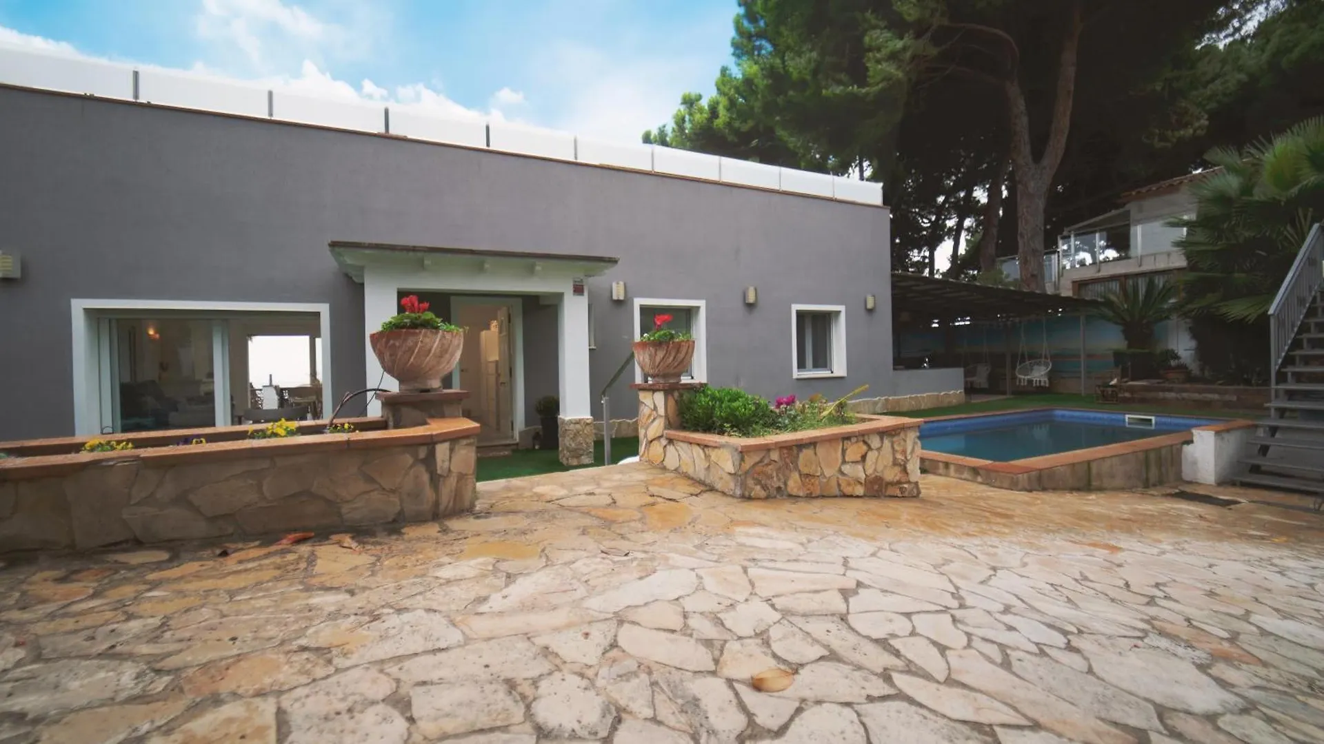 Seahomes Vacations - Villa Serenity Cala Canyelles Lloret de Mar 0*,  Spain