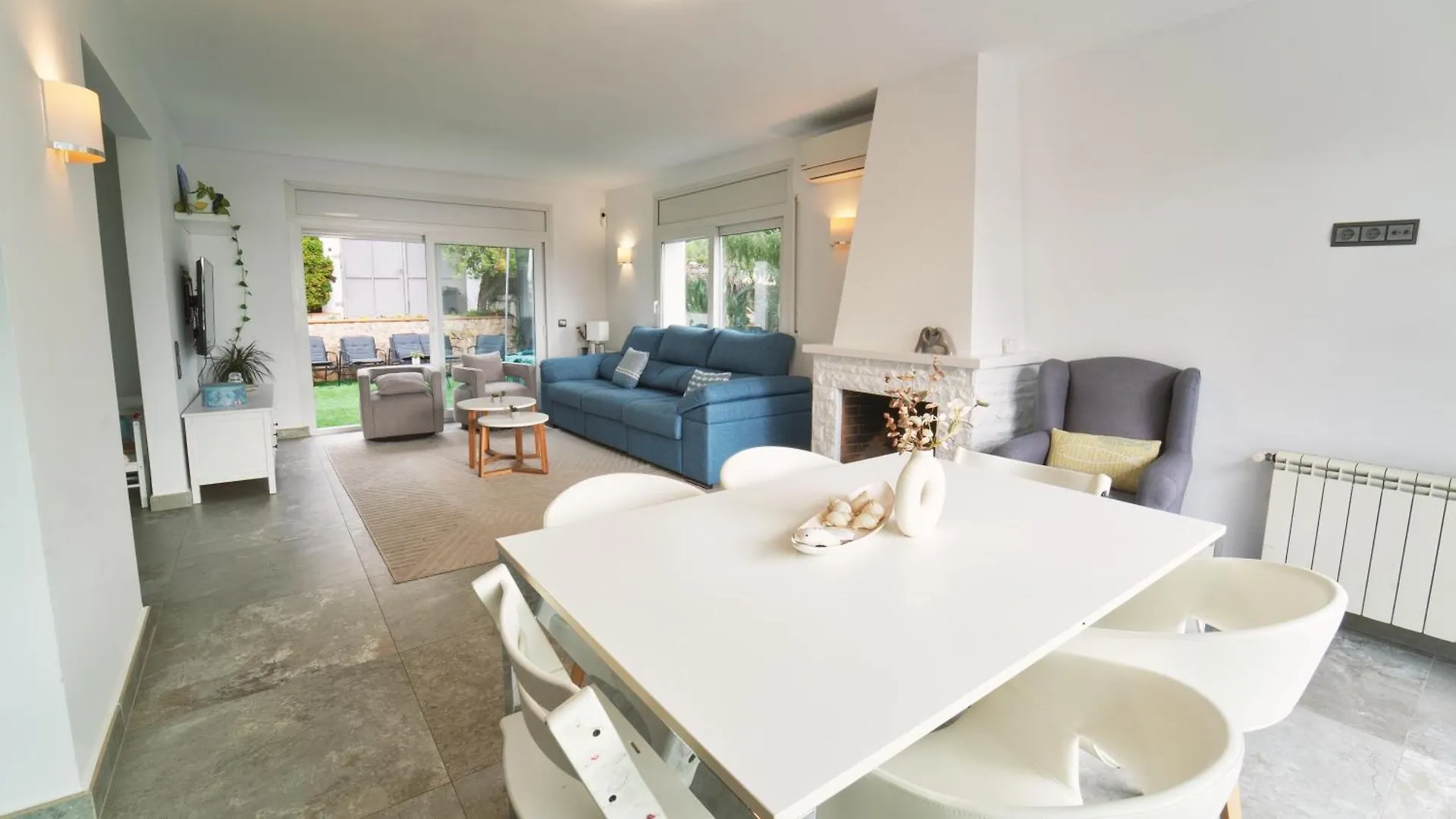 Seahomes Vacations - Villa Serenity Cala Canyelles Lloret de Mar